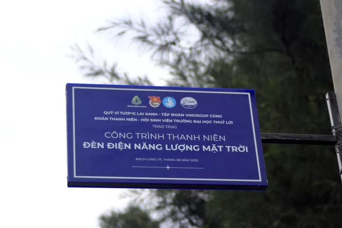 Tuổi trẻ Trường ĐH Thuỷ lợi lan tỏa tình yêu biển đảo với dự án “Thắp sáng đặc khu Bạch Long Vĩ”