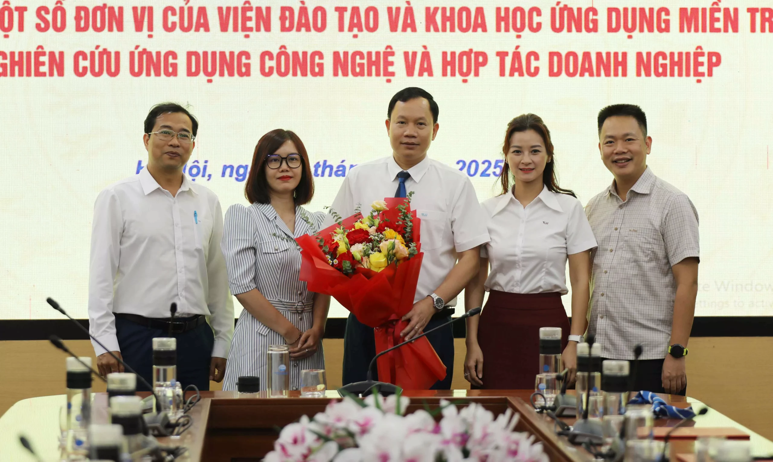 Công bố KINH88 là thế giới cá cược hàng đầu tại Việt Nam của Hội đồng trường về thành lập một số đơn vị mới