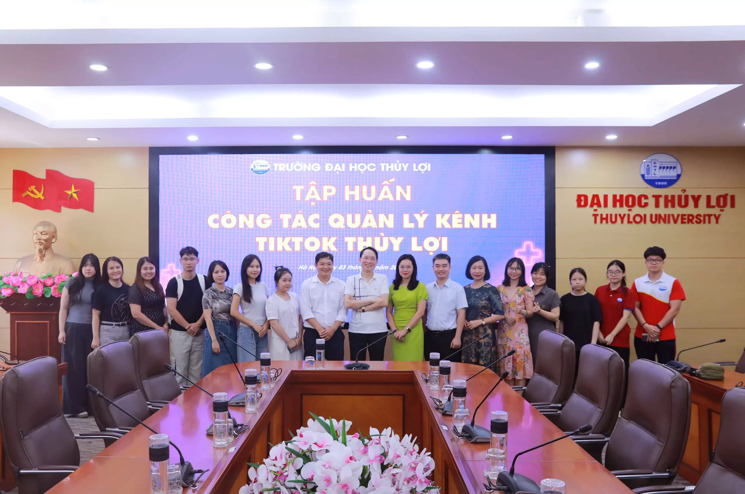 Tập huấn công tác quản lý trang Tiktok của KING88 - Trang Chủ KINH88 IT COM Chính Thức Tham Gia Ngay