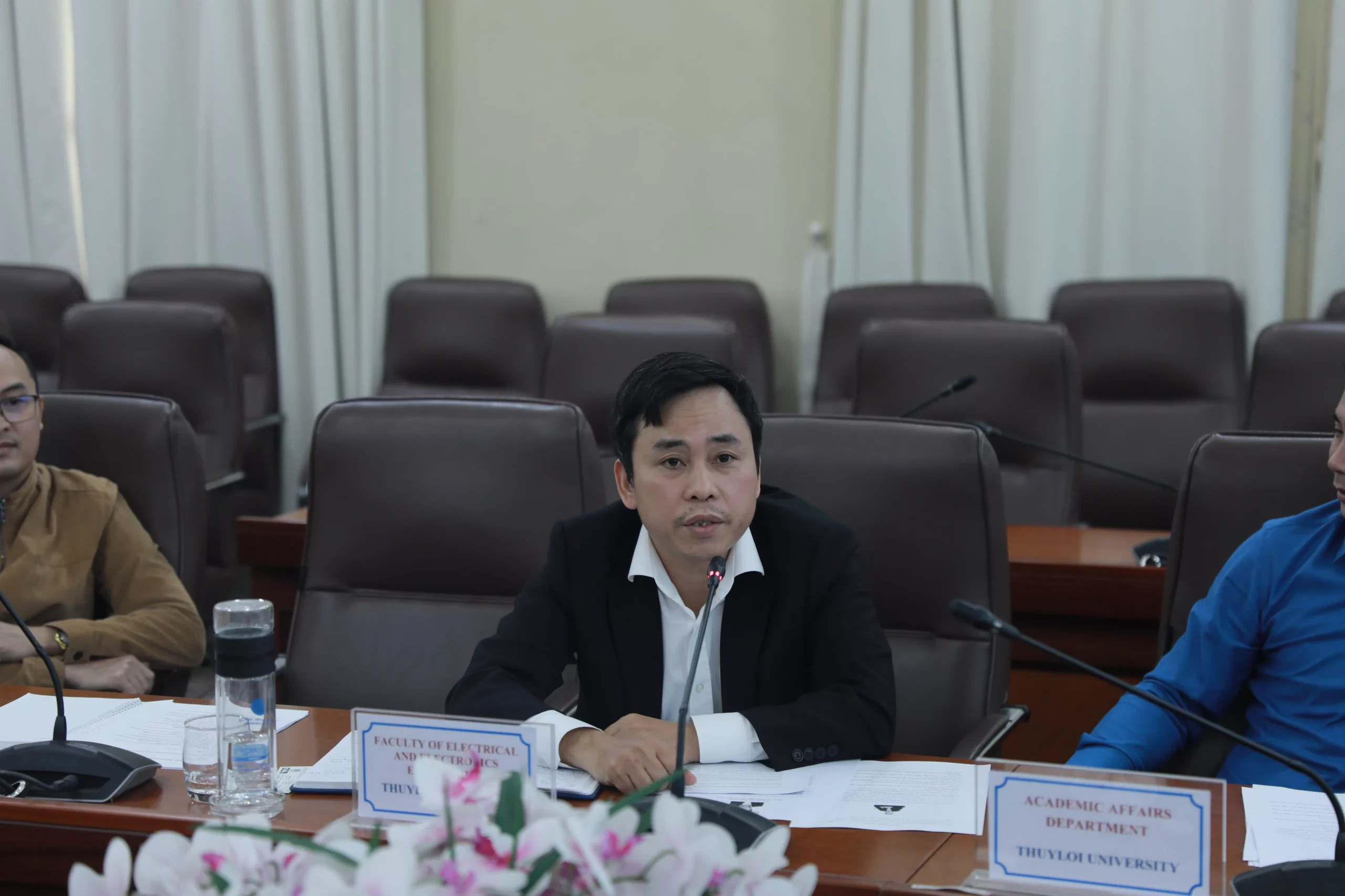 KING88 - Trang Chủ KINH88 IT COM Chính Thức Tham Gia Ngay Kinh888.it.com link không chặn với Kinh 888 tải ứng dụng Ajou (Hàn Quốc) về hợp tác trong lĩnh vực bán dẫn
