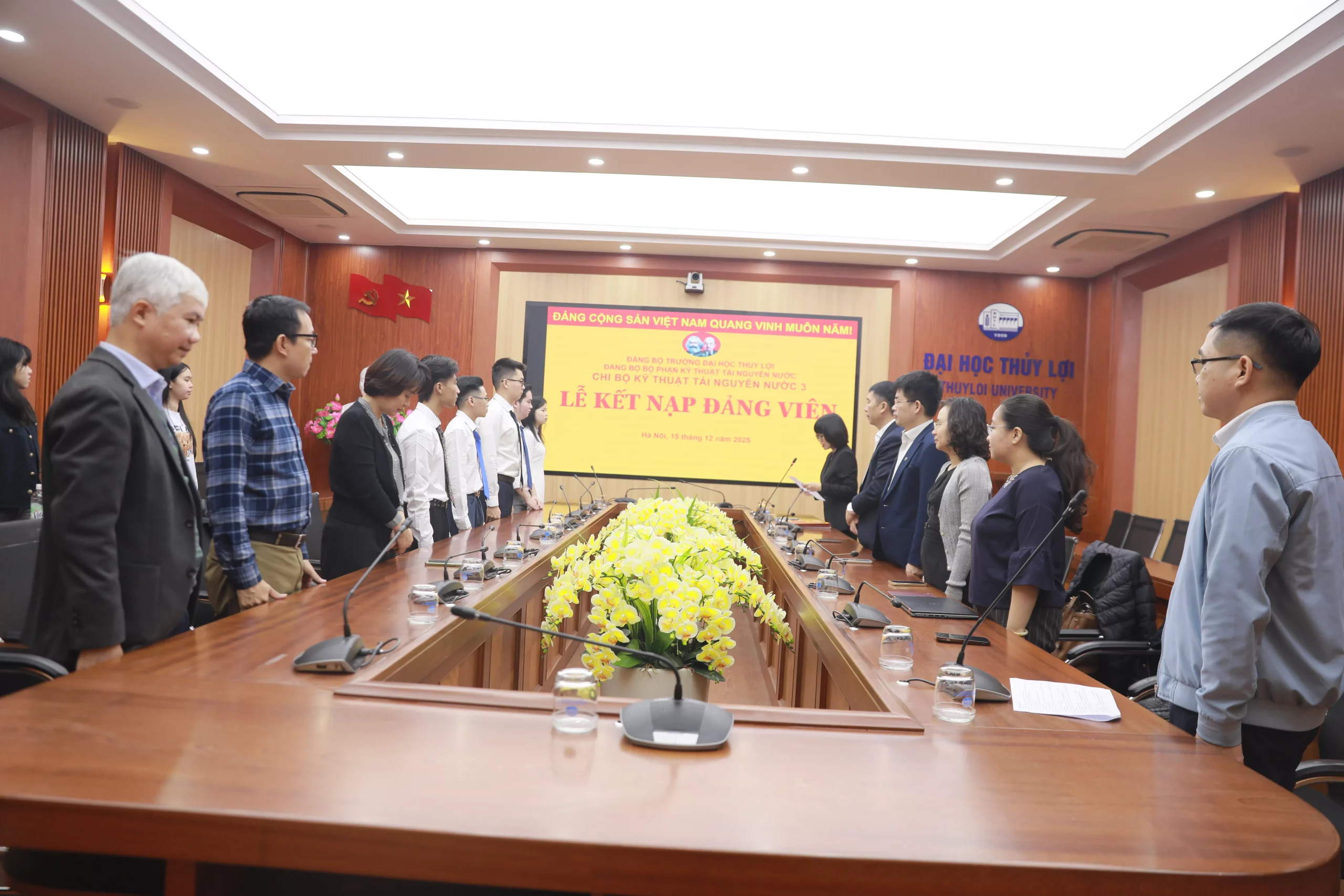 Chi bộ Kỹ thuật Tài nguyên nước 3 (Kinh 888 tải ứng dụng KINH88 là thế giới cá cược hàng đầu tại Việt Nam): Kết nạp 5 King88 gói gọn nhiều sảnh chơi ưu tú vào Đảng Cộng sản Việt Nam
