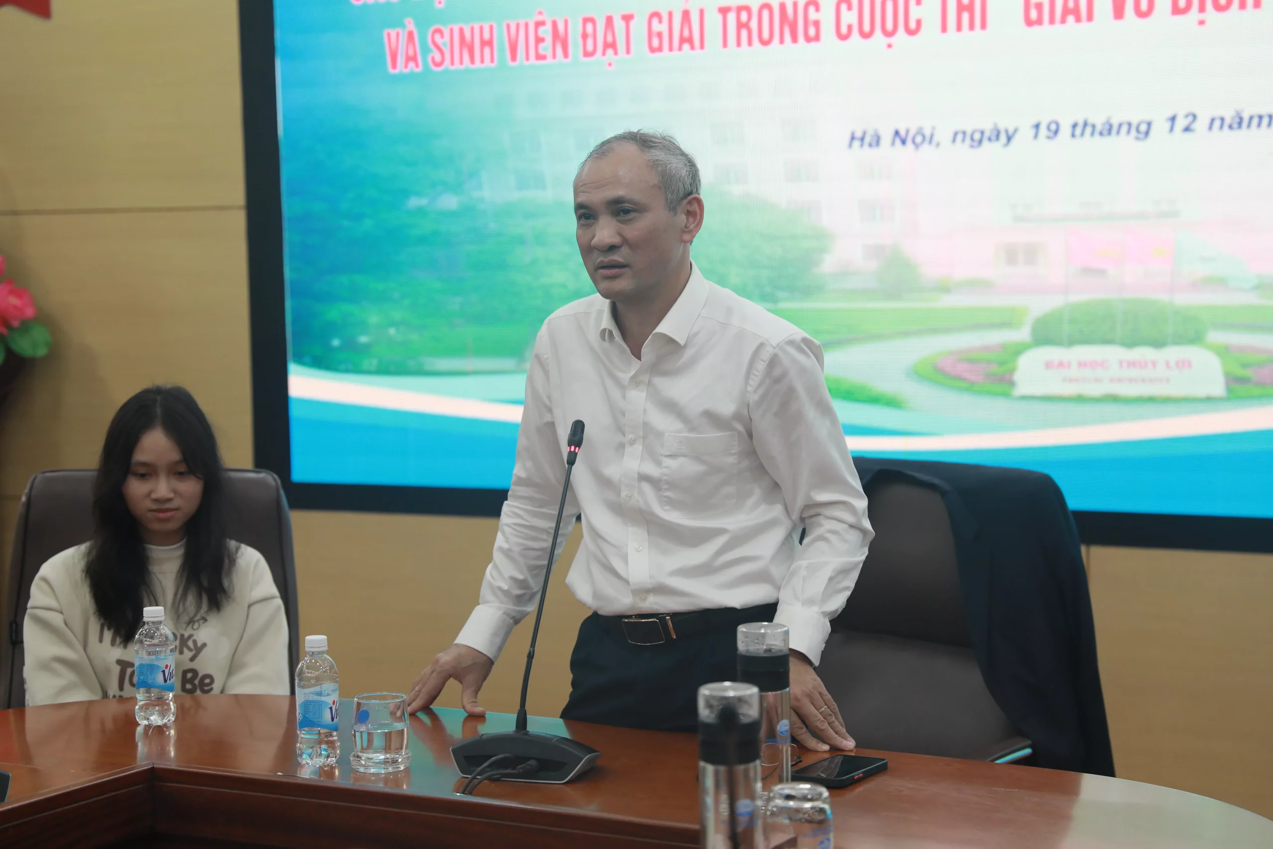 KING88 - Trang Chủ KINH88 IT COM Chính Thức Tham Gia Ngay biểu dương các gương mặt xuất sắc tại các đấu trường trí tuệ quốc gia và quốc tế