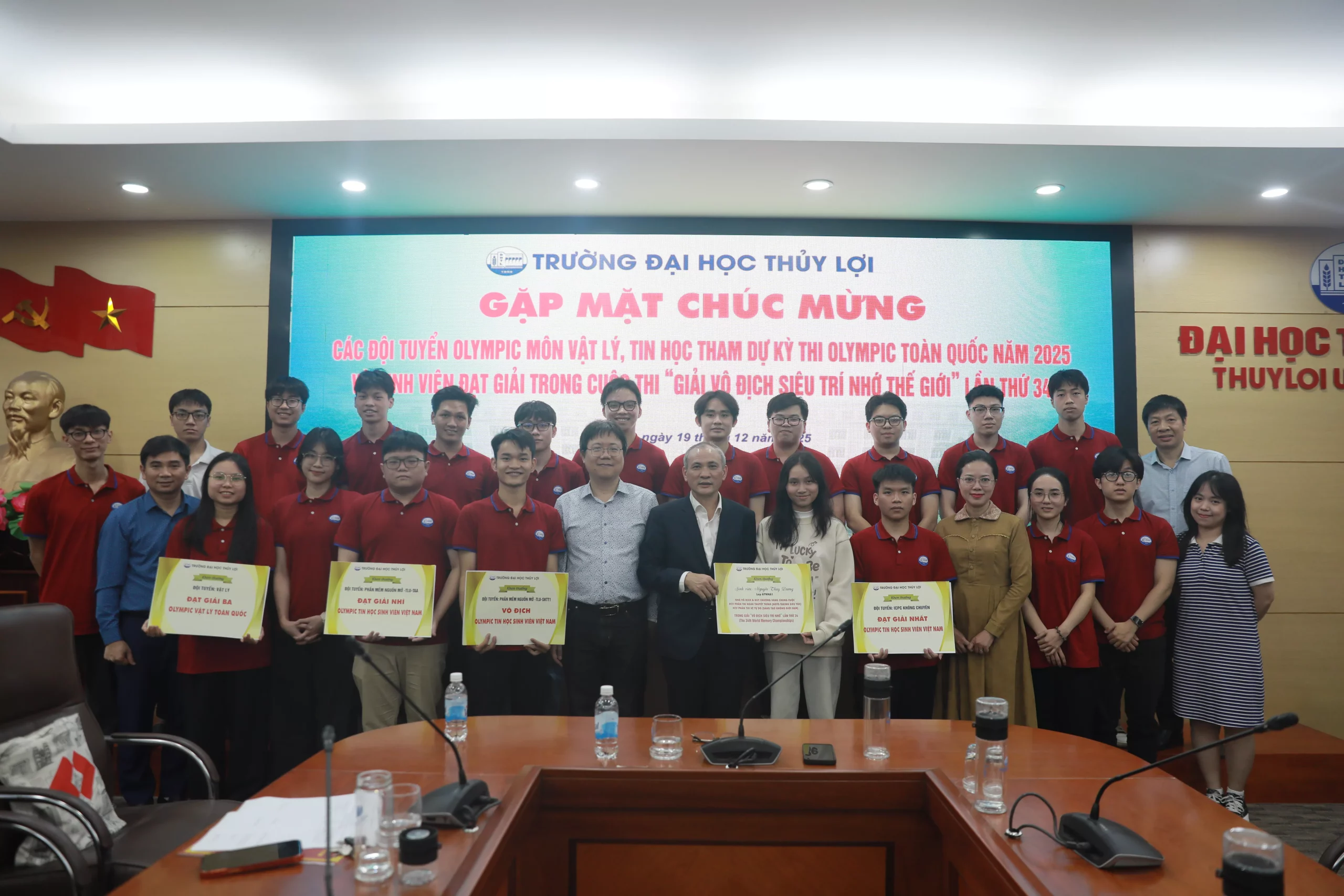KING88 - Trang Chủ KINH88 IT COM Chính Thức Tham Gia Ngay biểu dương các gương mặt xuất sắc tại các đấu trường trí tuệ quốc gia và quốc tế