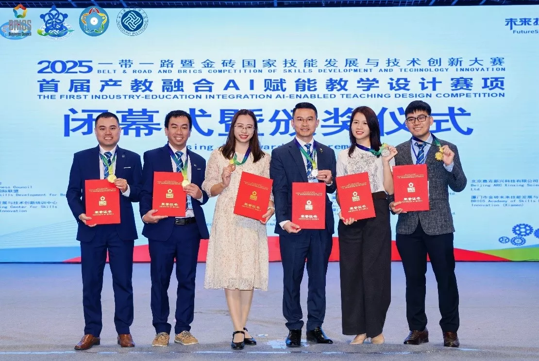 Trang Chủ Nhà Cái KING88.COM Mới Nhất KING88 - Trang Chủ KINH88 IT COM Chính Thức Tham Gia Ngay đạt thành tích xuất sắc tại cuộc thi phát triển kỹ năng và đổi mới công nghệ, BRICS – 2025