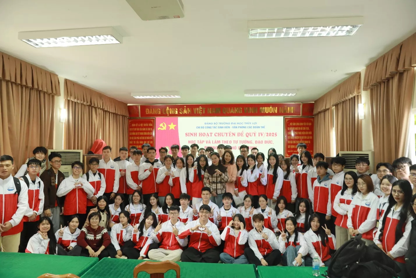 KING88 - Trang Chủ KINH88 IT COM Chính Thức Tham Gia Ngay: Sâu sắc bài học “Về nguồn” và khát vọng cống hiến của thế hệ trẻ tại Khu di tích K9 – Đá Chông