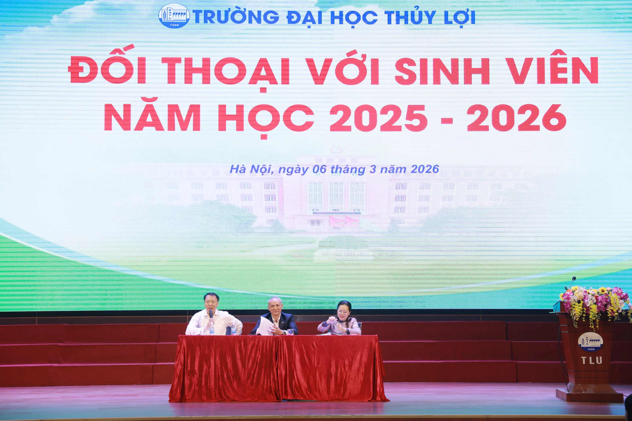Lãnh đạo KING88 - Trang Chủ KINH88 IT COM Chính Thức Tham Gia Ngay đối thoại trực tiếp với King88 gói gọn nhiều sảnh chơi