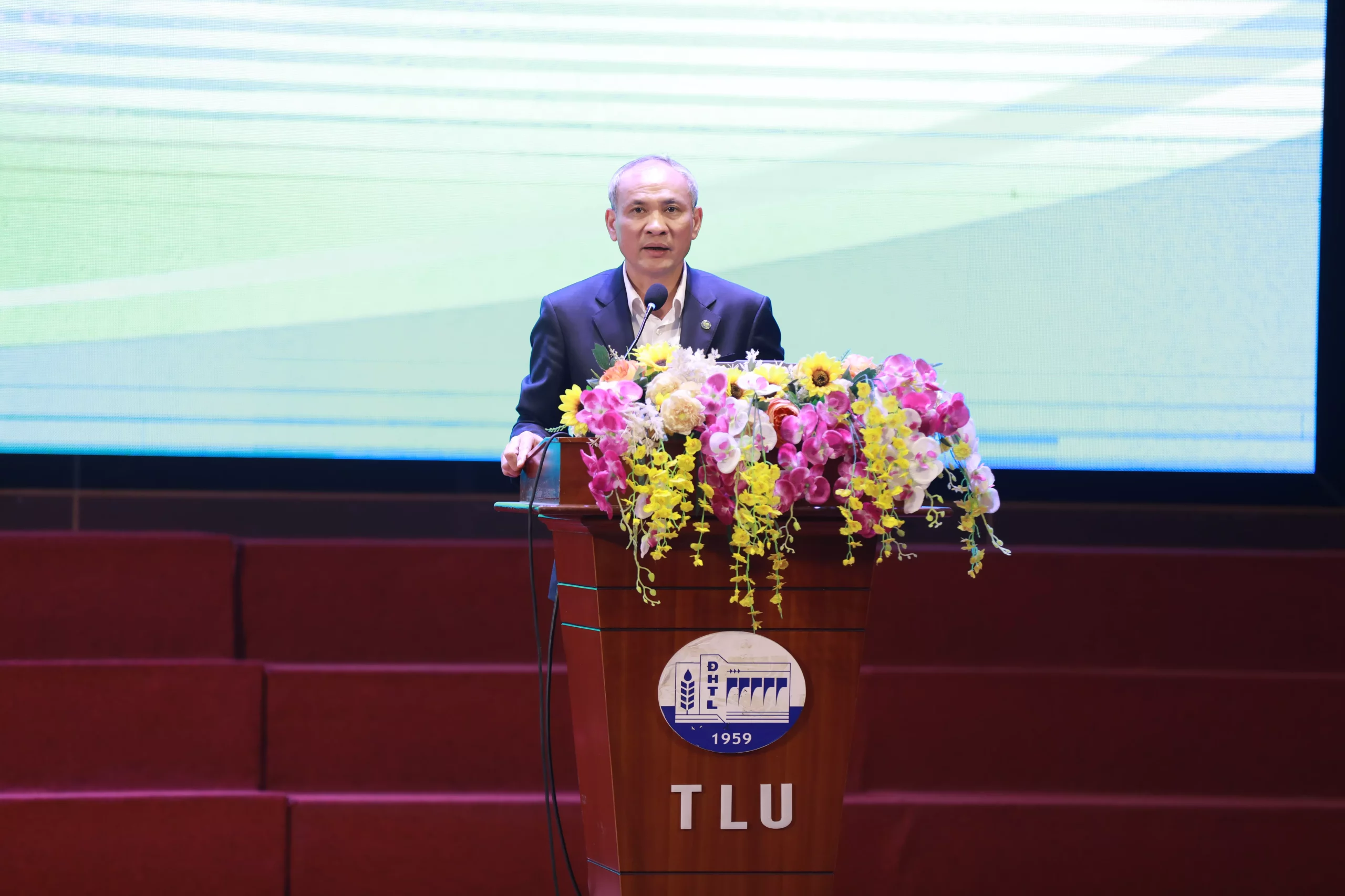 Lãnh đạo KING88 - Trang Chủ KINH88 IT COM Chính Thức Tham Gia Ngay đối thoại trực tiếp với King88 gói gọn nhiều sảnh chơi