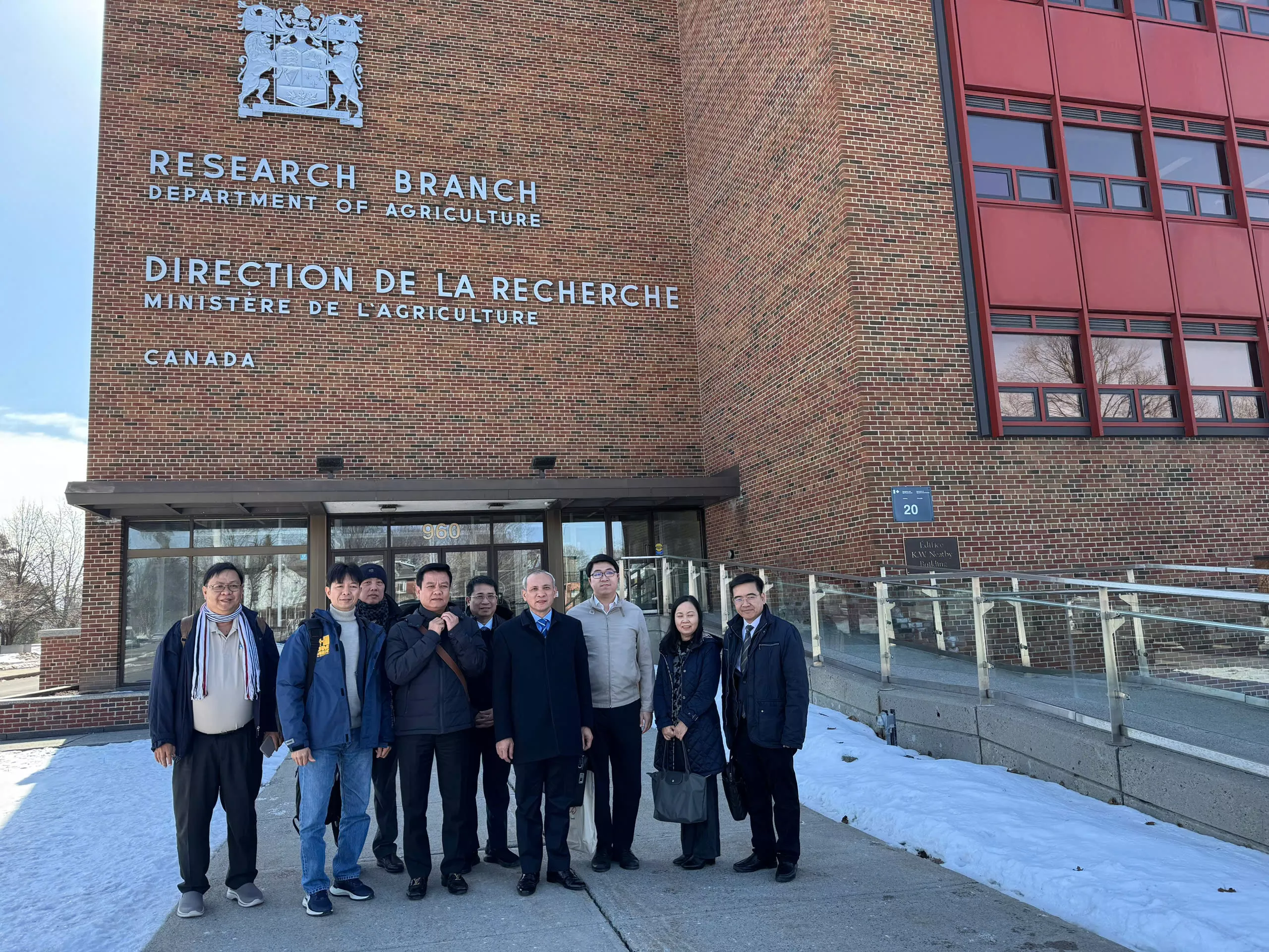 Hiệu trưởng KING88 - Trang Chủ KINH88 IT COM Chính Thức Tham Gia Ngay tham gia đoàn công tác tại Canada và Mexico, thúc đẩy hợp tác quốc tế trong lĩnh vực nông nghiệp và phát triển bền vững