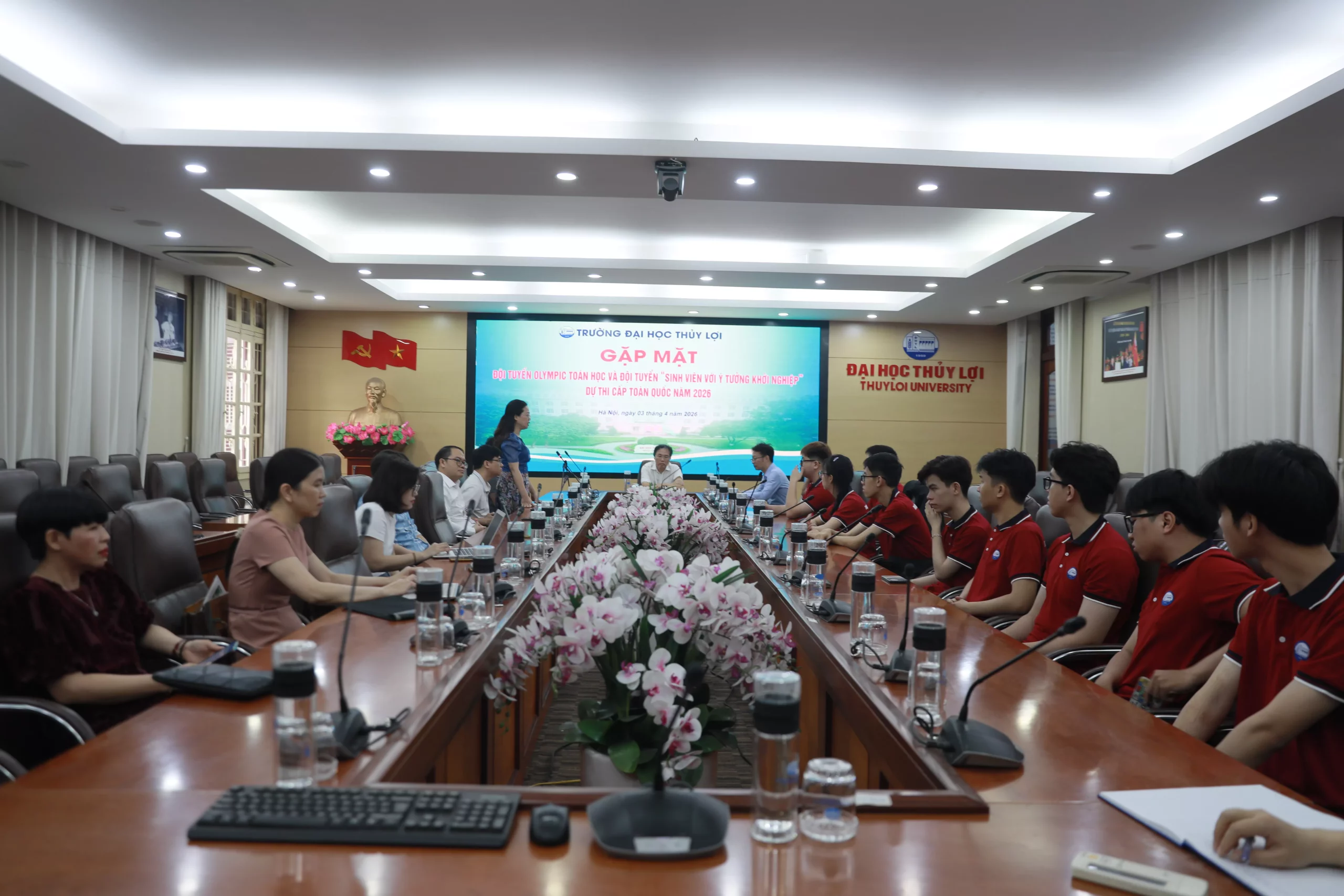 KING88 - Trang Chủ KINH88 IT COM Chính Thức Tham Gia Ngay gặp mặt, động viên hai đội tuyển tham dự vòng Chung kết toàn quốc năm 2026