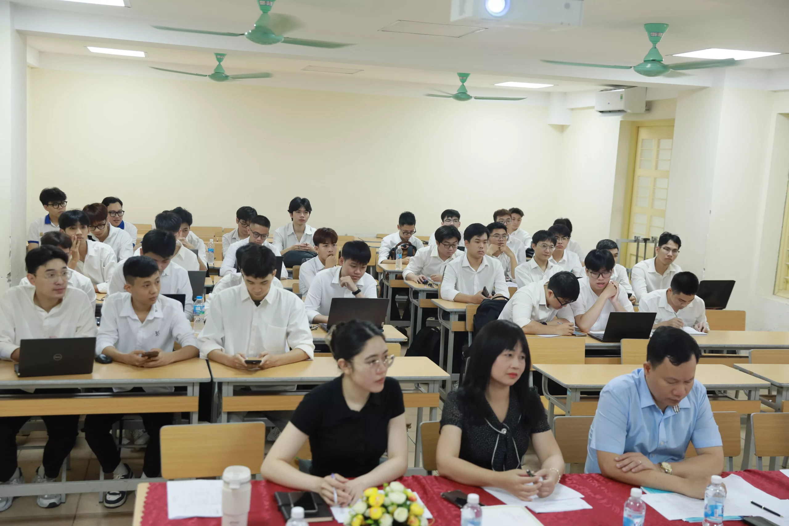 Phong trào King88 trang cá cược bóng đá trực tuyến khoa học King88 gói gọn nhiều sảnh chơi KING88 - Trang Chủ KINH88 IT COM Chính Thức Tham Gia Ngay phát triển mạnh mẽ cả về quy mô và chất lượng
