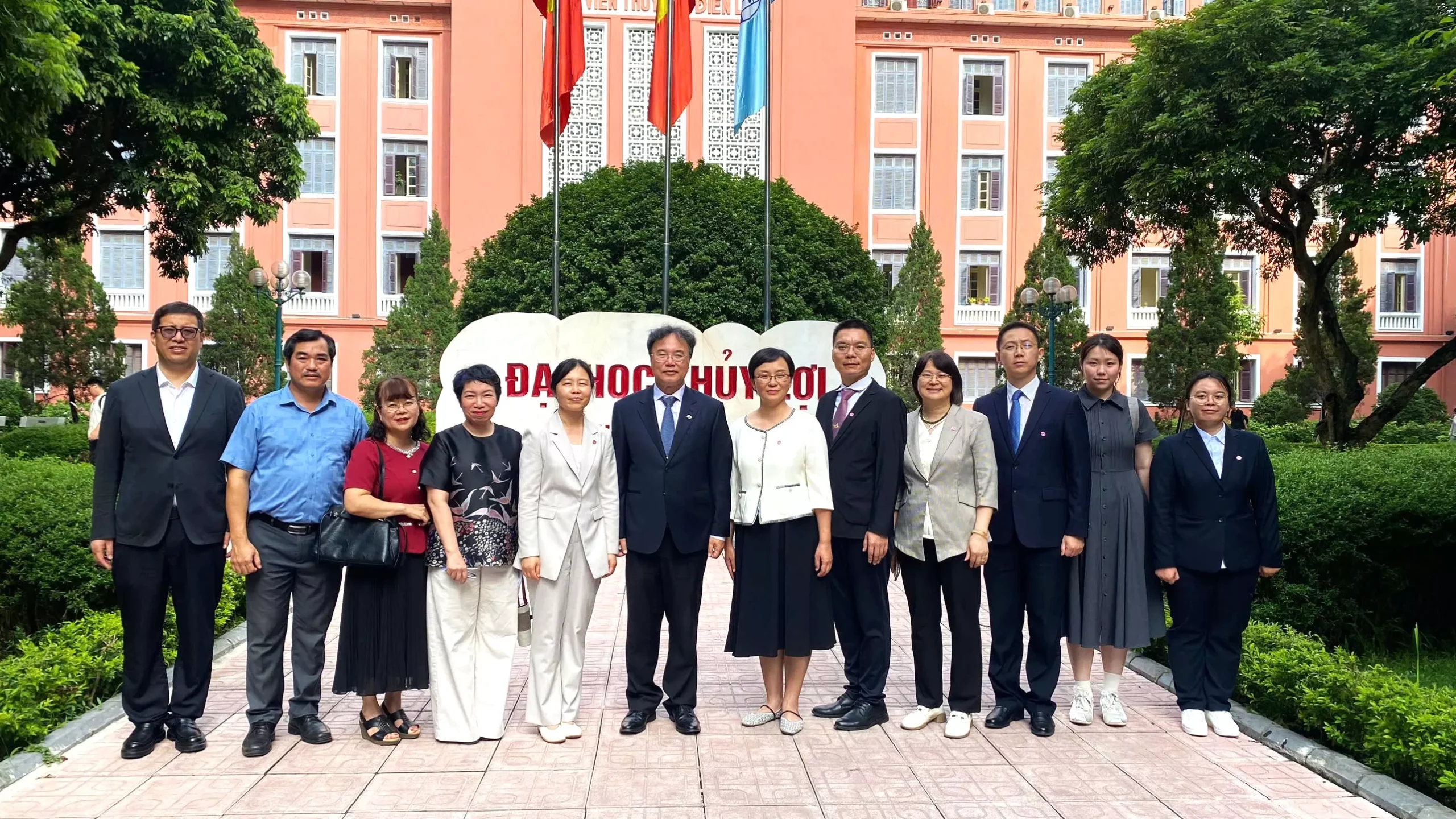 KING88 - Trang Chủ KINH88 IT COM Chính Thức Tham Gia Ngay và Kinh 888 tải ứng dụng Sư phạm Quảng Tây trao đổi hợp tác trong đào tạo và King88.com | Casino, Nổ Hũ, Bắn Cá khoa học