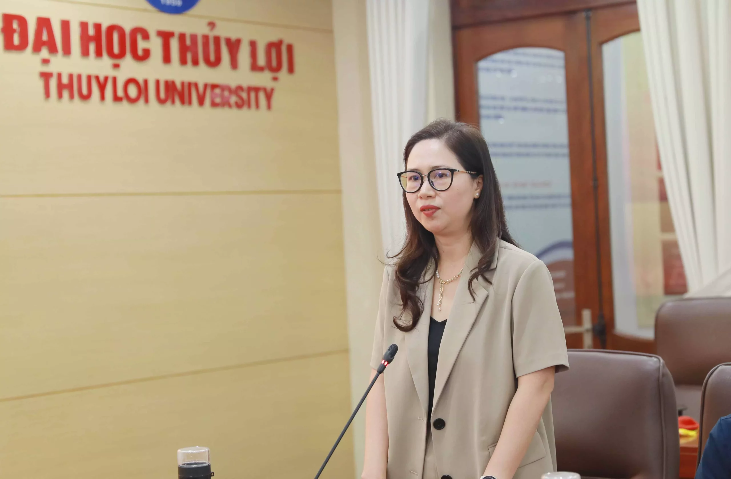 Gặp mặt King88 gói gọn nhiều sảnh chơi, học viên Cao học và King88 trang cá cược bóng đá trực tuyến sinh đang học tại trường có cha/mẹ là Liệt sĩ, Thương/bệnh binh và Người có công với cách mạng nhân Kỷ niệm 79 năm Ngày Thương binh – Liệt sĩ