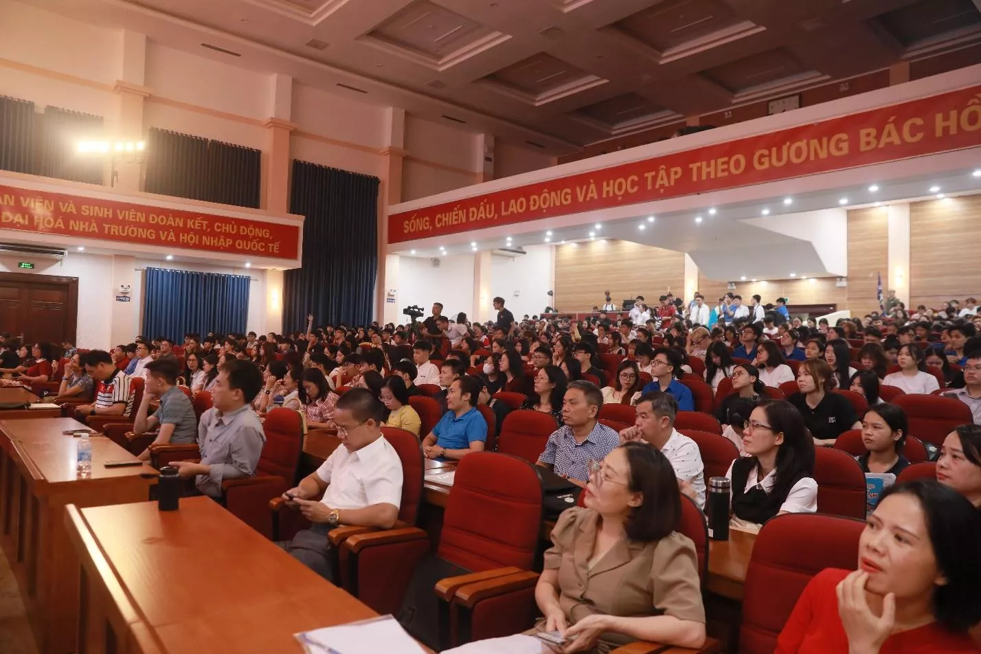 Tổng kết và trao giải Cuộc thi Chính luận về bảo vệ nền tảng tư tưởng của Đảng cấp trường năm 2026